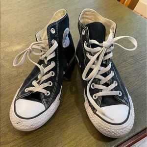 Black high top converse